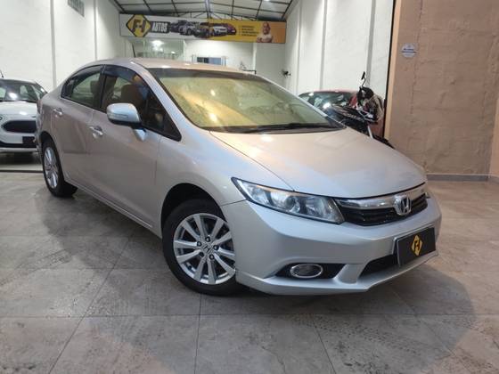 HONDA CIVIC 2.0 LXR 16V FLEX 4P AUTOMÁTICO HONDA CIVIC 2.0 LXR 16V FLEX 4P AUTOMÁTICO